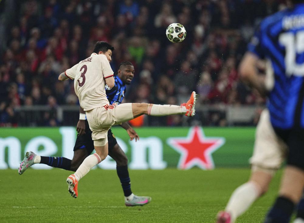 聯一直是一 聯一直是一